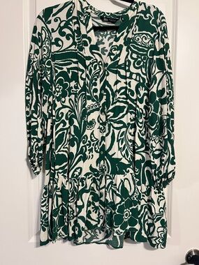 Zara Green and White Floral Long-Sleeve Tiered Dress